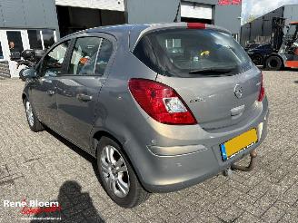 Opel Corsa 1.3 CDTi EcoFlex S/S Cosmo picture 2