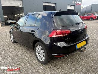 Volkswagen Golf 1.6 TDI Highline 5drs Bluemotion 110pk picture 2