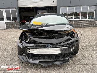 Toyota Corolla 1.8 Hybrid Dynamic Aut picture 3