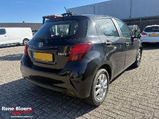 Coche accidentado Toyota Yaris 1.0 VVT-i Comfort 69pk 2015/2