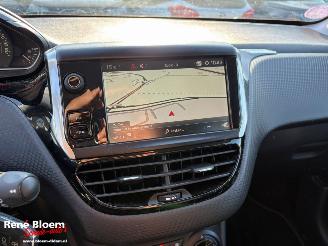 Peugeot 208 1.2 Puret6ech Signature 5drs Airco picture 18