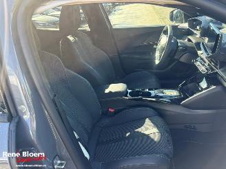 Peugeot 2008 1.2 Hybrid 145 GT picture 14