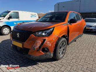 Voiture accidenté Peugeot 2008 1.2 Pure Terch Active Pack 2022/4
