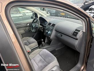 Volkswagen Touran 1.4 TSI Highline 7pers picture 10
