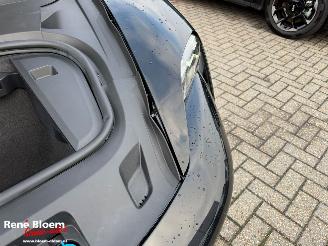 Porsche Taycan 4S Full Option picture 25