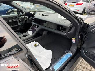 Porsche Taycan 4S Full Option picture 9