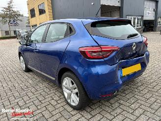 Renault Clio 1.0 TCE Zen Navi 5drs picture 2