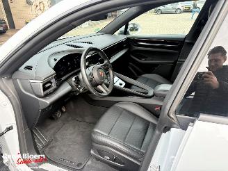 Porsche Macan 4 100 kwh Full Option 386pk picture 17