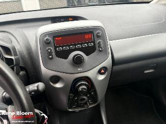 Toyota Aygo 1.0 VVT-i X-fun 72pk 5drs Airco picture 14