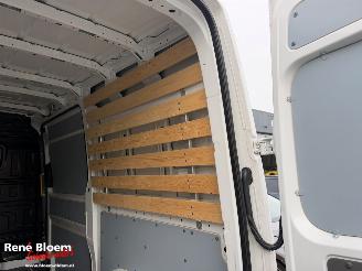 Volkswagen Crafter 35 2.0 TDI L3H3 Trendline 140pk Euro VI picture 8