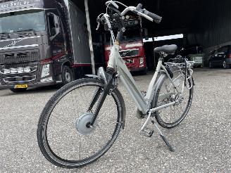 Vaurioauto  bicycles Sparta  ION DT E-Bike - elektrische fiets - 8 versnellingen - vering voorvork - boordcomputer - led 2015/1