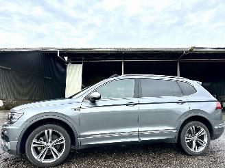  Volkswagen Tiguan Allspace 2.0 TSI aut 220pk 4-Motion 7.pers Highl.Bus.R-line - pano - front + line + side assist - virtual - head Up - keyless - stoelverw v+a - memory L+R 2019/7