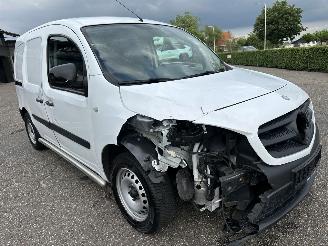 Mercedes Citan 108 CDI 75pk euro.6 BleuEfficiency - 61dkm nap - airco - bleutooth - aux - usb - klapdeuren + schuifdeur picture 4