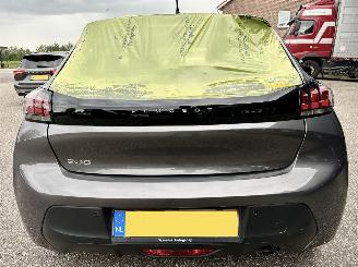 Peugeot 208 1.2 PureTech 75pk Active Pack 5drs - nap - navi - led - airco - cruise - pdc - line assist - lmv - Apple CarPlay + Android picture 6