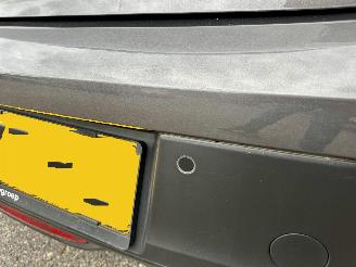 Peugeot 208 1.2 PureTech 75pk Active Pack 5drs - nap - navi - led - airco - cruise - pdc - line assist - lmv - Apple CarPlay + Android picture 10