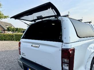 Isuzu D-Max 1.9D 4WD aut 163pk Extended Cab X-Country pick Up - nap - navi - camera - pdc - led - lmv - nieuw model - rijdbaar - 4x4 aandrijving picture 6