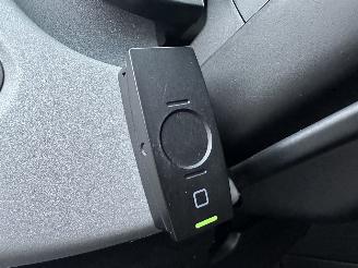 Fiat Panda 0.9TwinAir Turbo 4x4 Cross 6-bak - nap - clima - elektr pakket - lmv - privacy glass - led - trekhaak picture 26