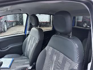 Fiat Panda 0.9TwinAir Turbo 4x4 Cross 6-bak - nap - clima - elektr pakket - lmv - privacy glass - led - trekhaak picture 50