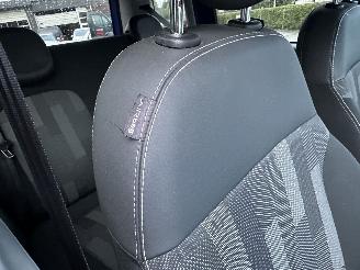 Fiat Panda 0.9TwinAir Turbo 4x4 Cross 6-bak - nap - clima - elektr pakket - lmv - privacy glass - led - trekhaak picture 32