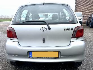 Toyota Yaris 1.0-16V VVT-i 68pk L.Luna - airco - 96dkm nap - 5 deurs - stuurbrk - cv - lederen stuurwiel - zo rijdbaar picture 5