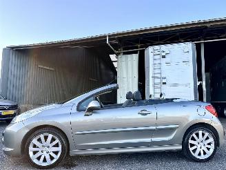 Unfallwagen Peugeot 207 CC 1.6 VTi 120pk automaat Roland Garros - nap - clima - cruise - pdc - bi color leer - 4x nieuwe banden 2009/1