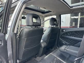Mitsubishi Outlander 2.0 Turbo 201pk 4WD - uniek - 2x schuifdak - airco - leer + alcantara + stoelverw - privacy glass - rijdbaar picture 53