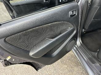 Mitsubishi Outlander 2.0 Turbo 201pk 4WD - uniek - 2x schuifdak - airco - leer + alcantara + stoelverw - privacy glass - rijdbaar picture 51