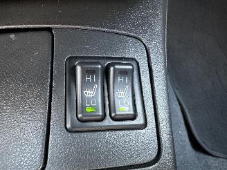 Mitsubishi Outlander 2.0 Turbo 201pk 4WD - uniek - 2x schuifdak - airco - leer + alcantara + stoelverw - privacy glass - rijdbaar picture 19