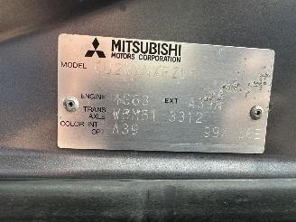 Mitsubishi Outlander 2.0 Turbo 201pk 4WD - uniek - 2x schuifdak - airco - leer + alcantara + stoelverw - privacy glass - rijdbaar picture 13