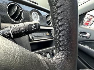 Mitsubishi Outlander 2.0 Turbo 201pk 4WD - uniek - 2x schuifdak - airco - leer + alcantara + stoelverw - privacy glass - rijdbaar picture 25