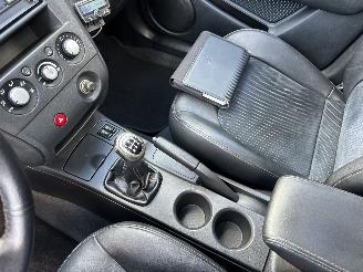Mitsubishi Outlander 2.0 Turbo 201pk 4WD - uniek - 2x schuifdak - airco - leer + alcantara + stoelverw - privacy glass - rijdbaar picture 41