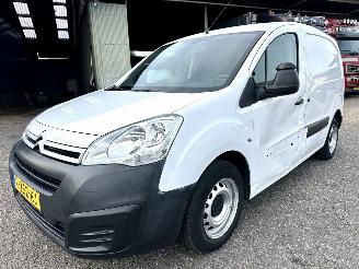 Citroën Berlingo 1.6 BlueHDI 99pk aut + f1 100 Club Eco S&S - airco - cruise - standkachel - pdc - trekh - klapdeuren - schuifdeur picture 2