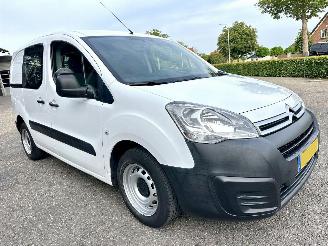 Citroën Berlingo Gereserveerd 1.6 BlueHDI 99pk aut + f1 100 Club Eco S&S - airco - cruise - standkachel - pdc - trekh - klapdeuren - schuifdeur picture 4