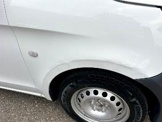 Mercedes Vito gereserveerd 116 CDI 163pk 6-bak Lang - 3Pers - euro.6 - airco - cruise - elektr pakket - radio + aux + usb - volledig rijdbaar picture 12