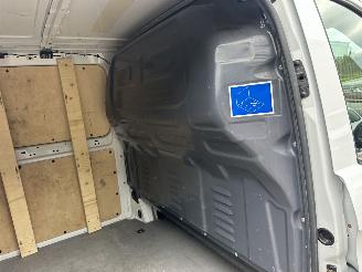 Mercedes Vito gereserveerd 116 CDI 163pk 6-bak Lang - 3Pers - euro.6 - airco - cruise - elektr pakket - radio + aux + usb - volledig rijdbaar picture 51