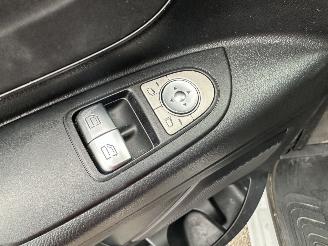 Mercedes Vito gereserveerd 116 CDI 163pk 6-bak Lang - 3Pers - euro.6 - airco - cruise - elektr pakket - radio + aux + usb - volledig rijdbaar picture 39