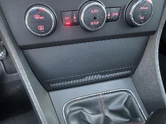 Seat Leon 1.4 TSI 140pk 6-bak FR Bus 5drs - pano - nap - navi - half leer - stoelverw - sportonderstel - 18 inch lmv picture 31
