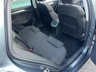 Skoda Superb 1.6 TDI 120pk dsg aut + f1 Style Bus - pano - nap - xenon - rest bpm 1300 - keyless - front + side + line assist - elektr klep picture 71