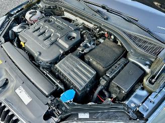 Skoda Superb 1.6 TDI 120pk dsg aut + f1 Style Bus - pano - nap - xenon - rest bpm 1300 - keyless - front + side + line assist - elektr klep picture 103