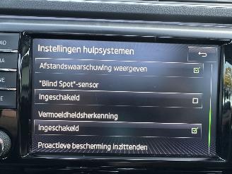 Skoda Superb 1.6 TDI 120pk dsg aut + f1 Style Bus - pano - nap - xenon - rest bpm 1300 - keyless - front + side + line assist - elektr klep picture 36