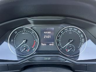 Skoda Superb 1.6 TDI 120pk dsg aut + f1 Style Bus - pano - nap - xenon - rest bpm 1300 - keyless - front + side + line assist - elektr klep picture 37