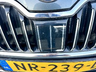 Skoda Superb 1.6 TDI 120pk dsg aut + f1 Style Bus - pano - nap - xenon - rest bpm 1300 - keyless - front + side + line assist - elektr klep picture 98