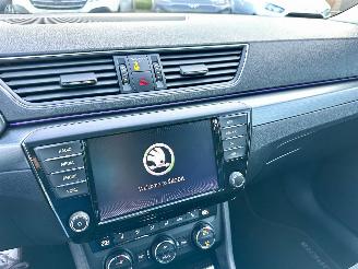 Skoda Superb 1.6 TDI 120pk dsg aut + f1 Style Bus - pano - nap - xenon - rest bpm 1300 - keyless - front + side + line assist - elektr klep picture 87