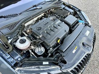 Skoda Superb 1.6 TDI 120pk dsg aut + f1 Style Bus - pano - nap - xenon - rest bpm 1300 - keyless - front + side + line assist - elektr klep picture 101