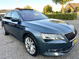 Skoda Superb 1.6 TDI 120pk dsg aut + f1 Style Bus - pano - nap - xenon - rest bpm 1300 - keyless - front + side + line assist - elektr klep picture 3