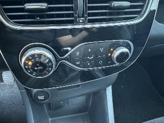 Renault Clio gereserveerd 0.9 TCe Turbo 90pk Intens 5drs - nap - clima - camera - navi - aux - usb - pdc v+a - keyless entry + start picture 39