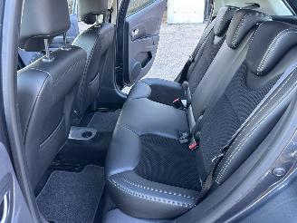 Renault Clio gereserveerd 0.9 TCe Turbo 90pk Intens 5drs - nap - clima - camera - navi - aux - usb - pdc v+a - keyless entry + start picture 65