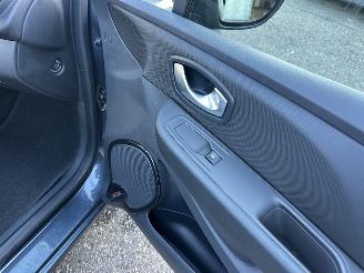 Renault Clio gereserveerd 0.9 TCe Turbo 90pk Intens 5drs - nap - clima - camera - navi - aux - usb - pdc v+a - keyless entry + start picture 55