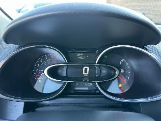 Renault Clio gereserveerd 0.9 TCe Turbo 90pk Intens 5drs - nap - clima - camera - navi - aux - usb - pdc v+a - keyless entry + start picture 20