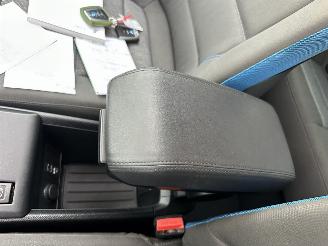 BMW i3 gereserveerd Comf Ad 94Ah 33kwh 170pk aut - pano - nap - harman/kardon - keyless -navi - cam - front + line assist - 19 inch - carbon picture 36